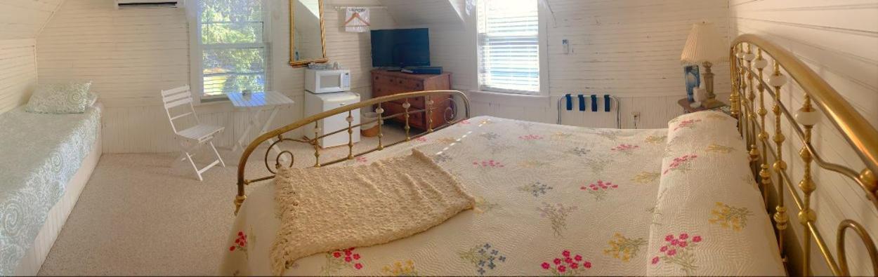 Mountain Harbour B&B Roan Mountain Екстериор снимка